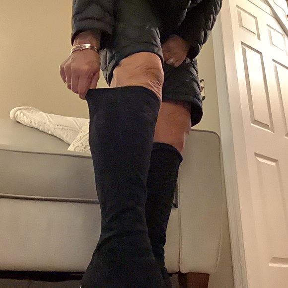 Marc Fisher Sexy, soft, and stunning black boots! - Picture 11 of 13